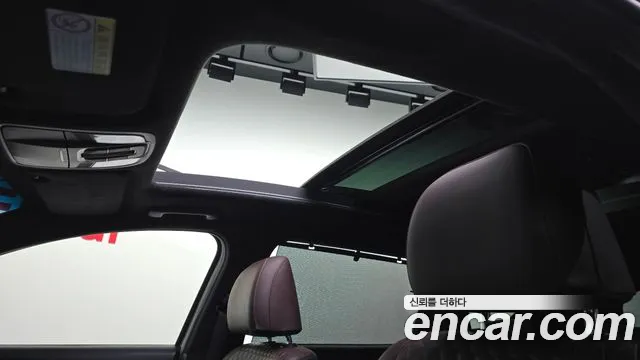 Hyundai Santa Fe 2019 thumb 4