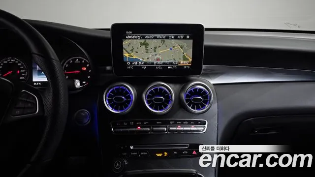 Mercedes-Benz GLC 2019 thumb 6