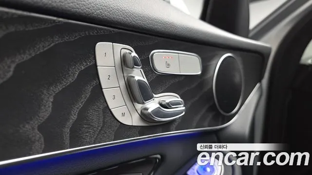 Mercedes-Benz GLC 2019 thumb 8