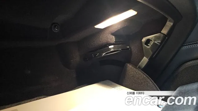BMW 6 серии Gran Turismo 2020 thumb 8