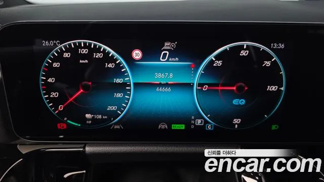 Mercedes-Benz EQA 2021 thumb 12