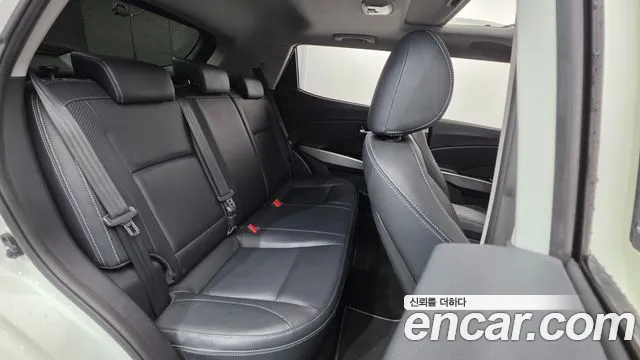 KGM Tivoli 2016 thumb 12