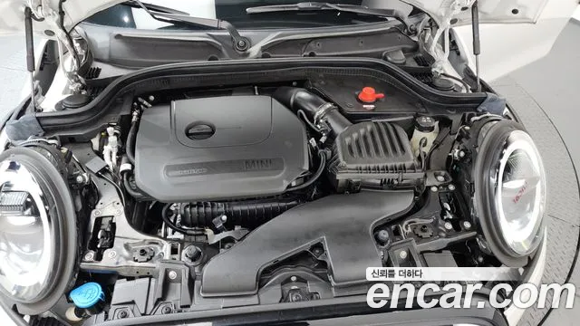 Mini Cooper Convertible 2024 thumb 5
