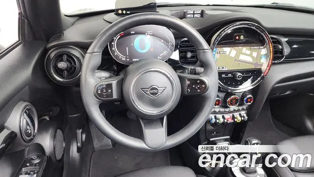 Mini Cooper Convertible 2024 thumb 3