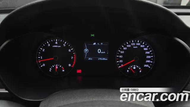 Kia K5 2015 thumb 12