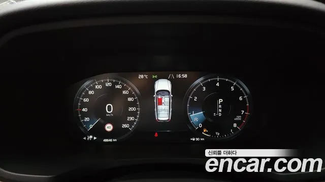 Volvo V60 Cross Country 2019 thumb 9