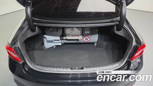 Hyundai Grandeur 2018 thumb 12