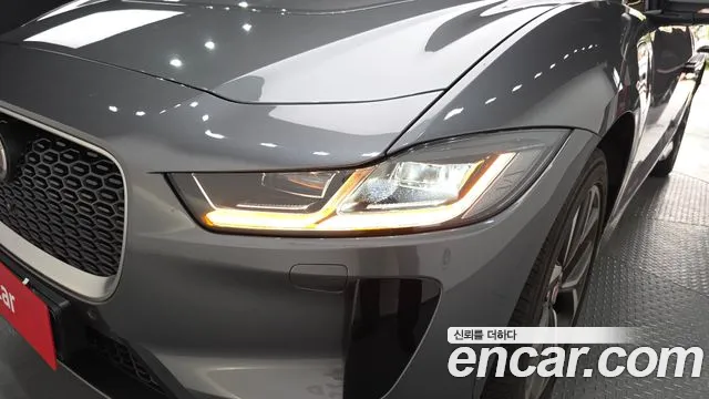 Jaguar I-PACE 2020 thumb 9