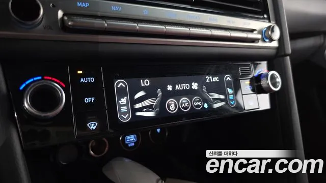 Genesis G70 2023 thumb 3