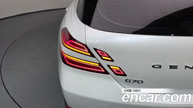 Genesis G70 2023 thumb 6