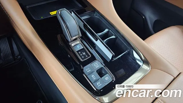 Toyota Alphard 2025 thumb 8