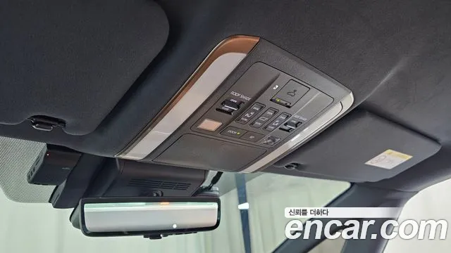 Toyota Alphard 2025 thumb 2