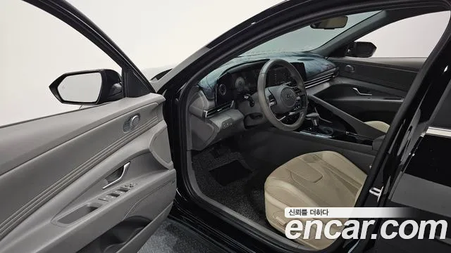 Hyundai Elantra 2022 thumb 9