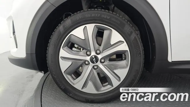 Kia Niro Plus 2023 thumb 5