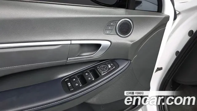 Hyundai Sonata 2023 thumb 2