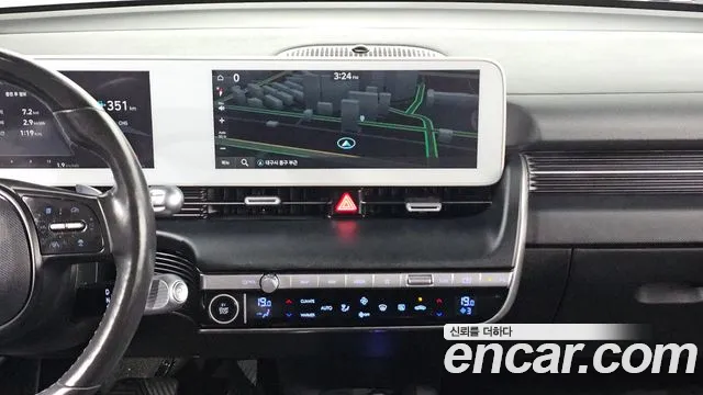 Hyundai Ioniq5 2021 thumb 2