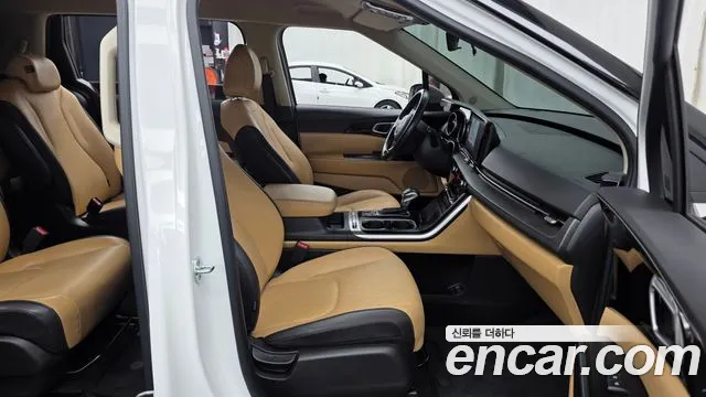 Kia Carnival 2022 thumb 9