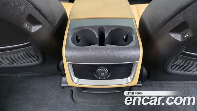 Kia Carnival 2022 thumb 3
