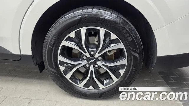 Kia Carnival 2022 thumb 4