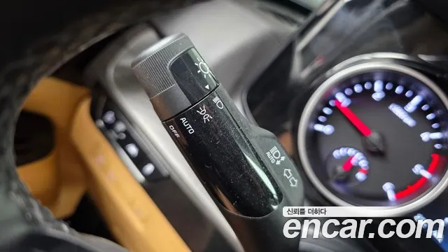 Kia Carnival 2022 thumb 10