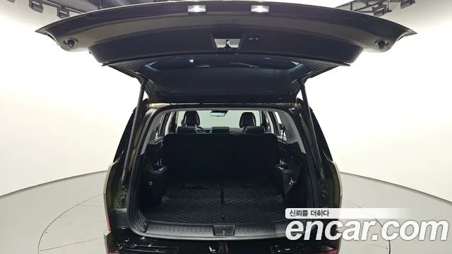Hyundai Santa Fe 2024 thumb 6