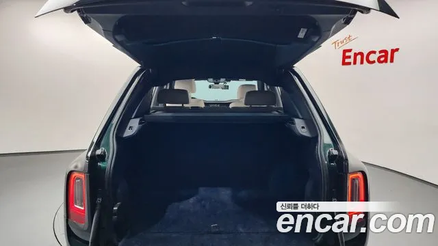 Rolls-Royce Cullinan 2020 thumb 6