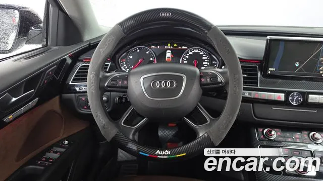 Audi A8 2014 thumb 8