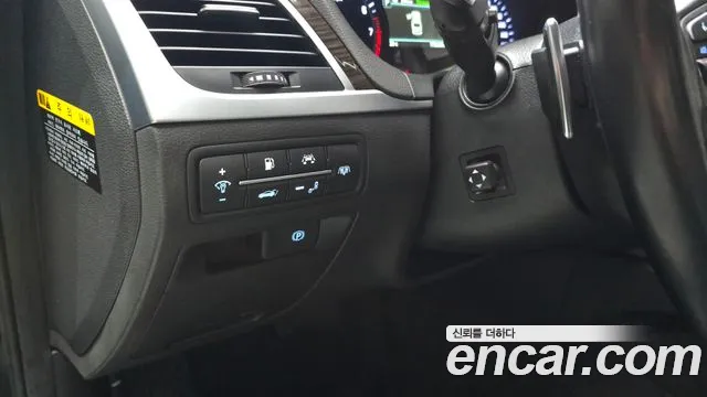 Genesis G80 2019 thumb 12
