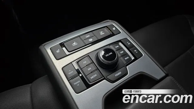 Genesis G80 2019 thumb 3