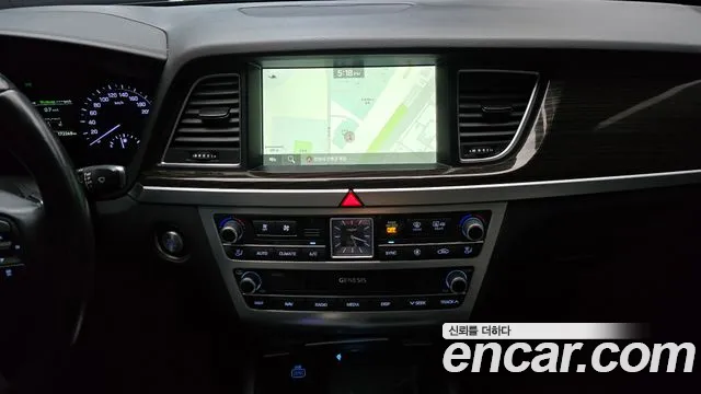 Genesis G80 2019 thumb 8