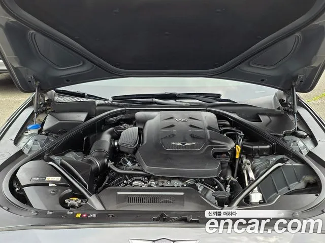 Genesis G80 2016 thumb 2