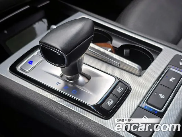 Genesis G80 2016 thumb 11