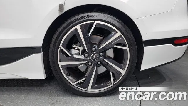 Audi A6 e-tron 2025 thumb 10