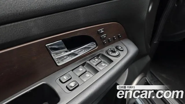 KGM Rexton 2014 thumb 6