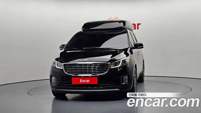 Kia Carnival 2015 thumb 3