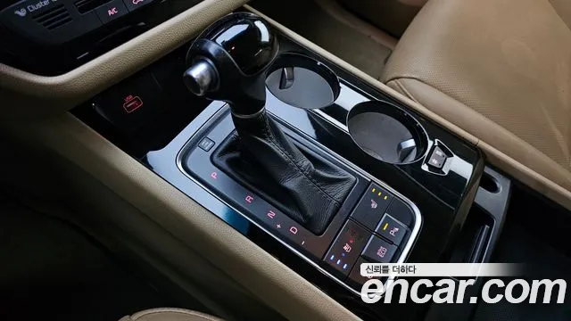 Kia Carnival 2015 thumb 9