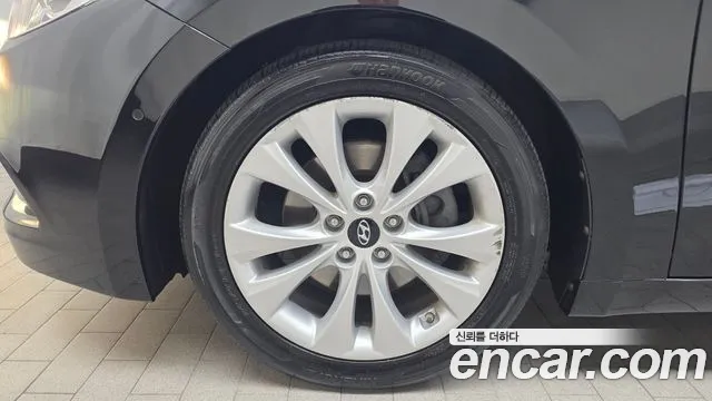 Hyundai Grandeur 2012 thumb 4