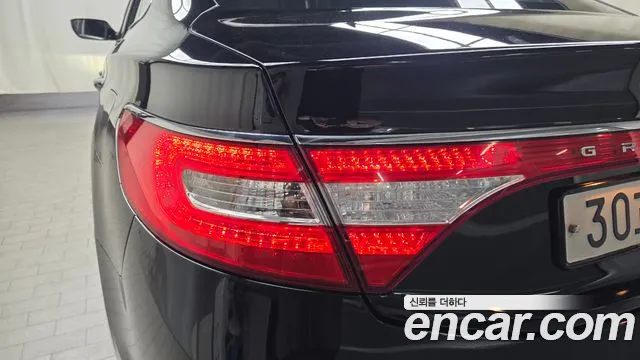 Hyundai Grandeur 2012 thumb 5