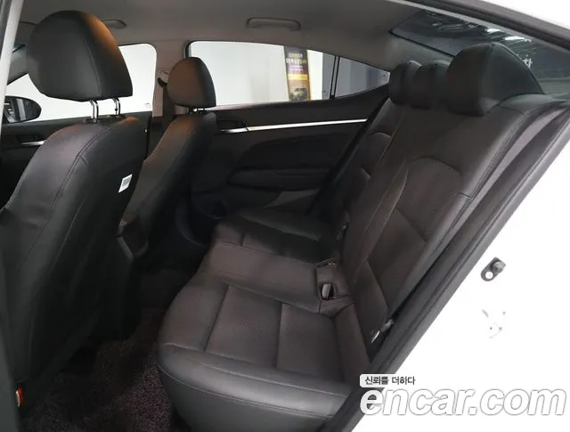 Hyundai Avante 2019 thumb 5