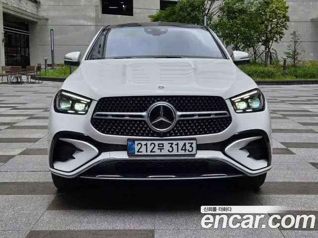 Mercedes-Benz E-Класс 2023 thumb 3
