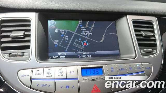Hyundai Genesis 2012 thumb 10