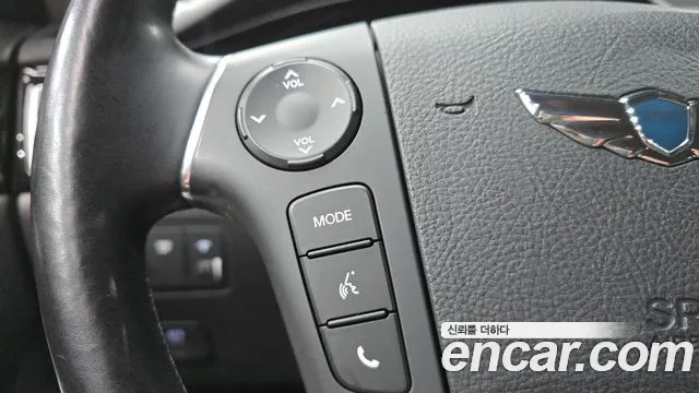 Hyundai Genesis 2012 thumb 2