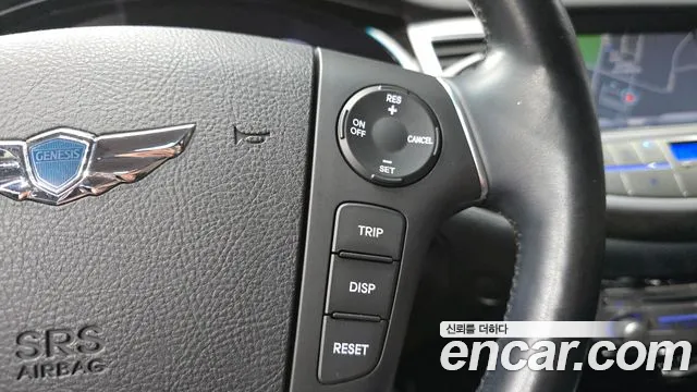 Hyundai Genesis 2012 thumb 3