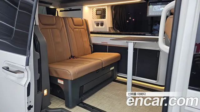 Hyundai Staria 2024 thumb 10
