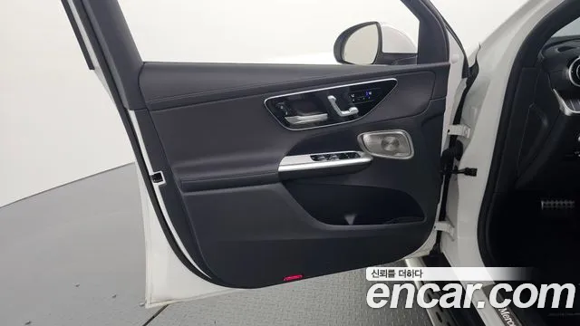 Mercedes-Benz GLC 2024 thumb 12