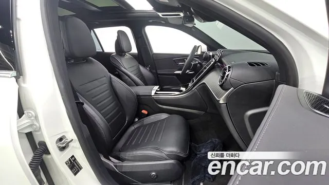 Mercedes-Benz GLC 2024 thumb 6