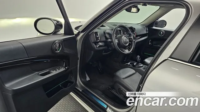 Mini Cooper Countryman 2023 thumb 4