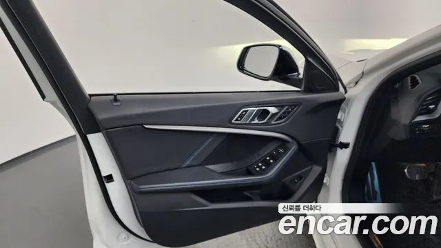 BMW 1 серии 2023 thumb 7