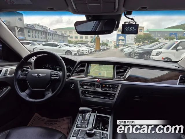Genesis G80 2018 thumb 10