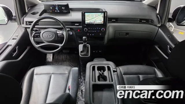 Hyundai Staria 2022 thumb 3